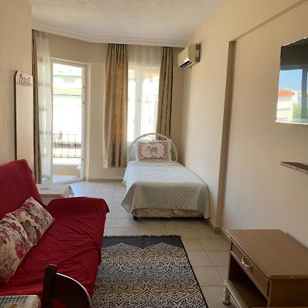 Cizmeci Apart Hotel Çeşme Εξωτερικό φωτογραφία